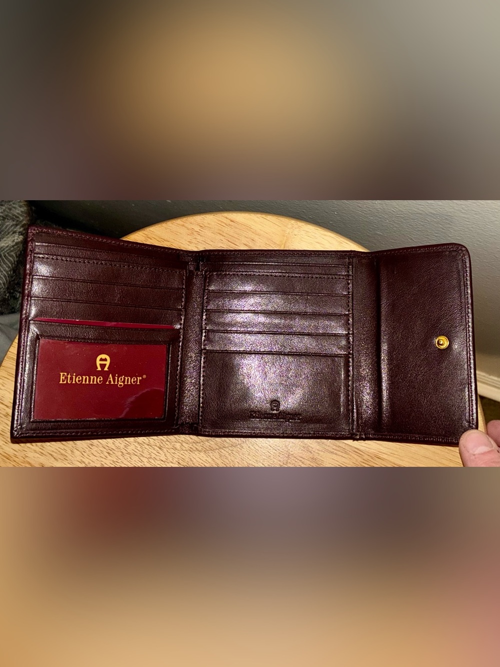 Vintage Etienne Aigner Burgundy Trifold Women's Wallet with Gold Logo - Picture 3 of 7